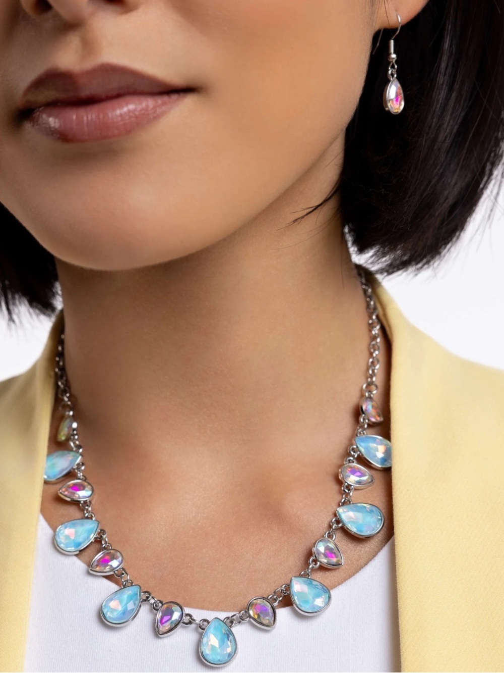 🩵💎🩵 “SUMMER SEASON” BLUE IRIDESCENT GEMSTONE NECKLACE ~ PAPARAZZI❗️🩵💎🩵 - Picture 4 of 4